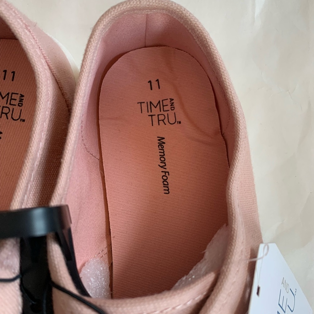 NWT Time And Tru Shoes Size 11 - Picture 2 of 8